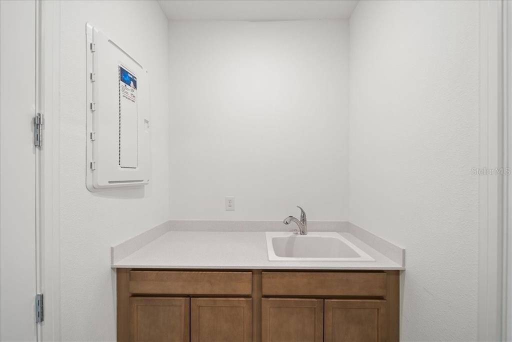 For Sale: $495,000 (3 beds, 2 baths, 1640 Square Feet)