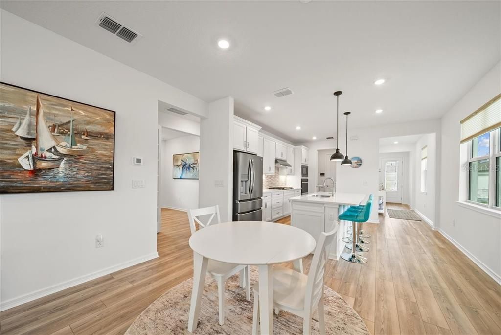 For Sale: $495,000 (3 beds, 2 baths, 1640 Square Feet)