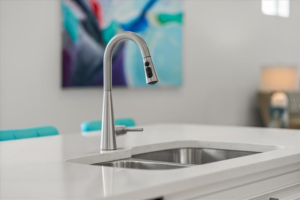 For Sale: $495,000 (3 beds, 2 baths, 1640 Square Feet)