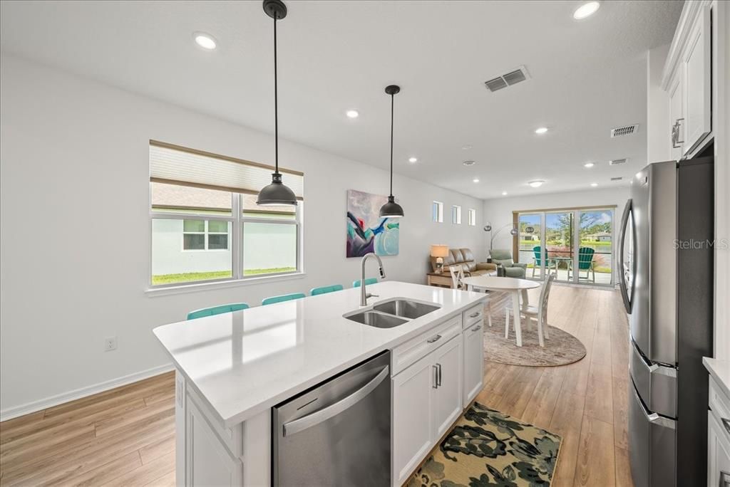 For Sale: $495,000 (3 beds, 2 baths, 1640 Square Feet)