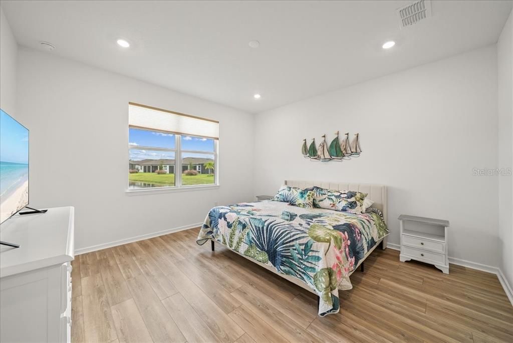 For Sale: $495,000 (3 beds, 2 baths, 1640 Square Feet)