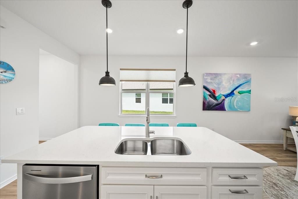 For Sale: $495,000 (3 beds, 2 baths, 1640 Square Feet)