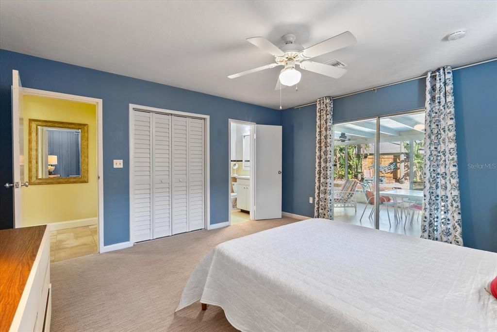 For Sale: $599,000 (3 beds, 2 baths, 1916 Square Feet)