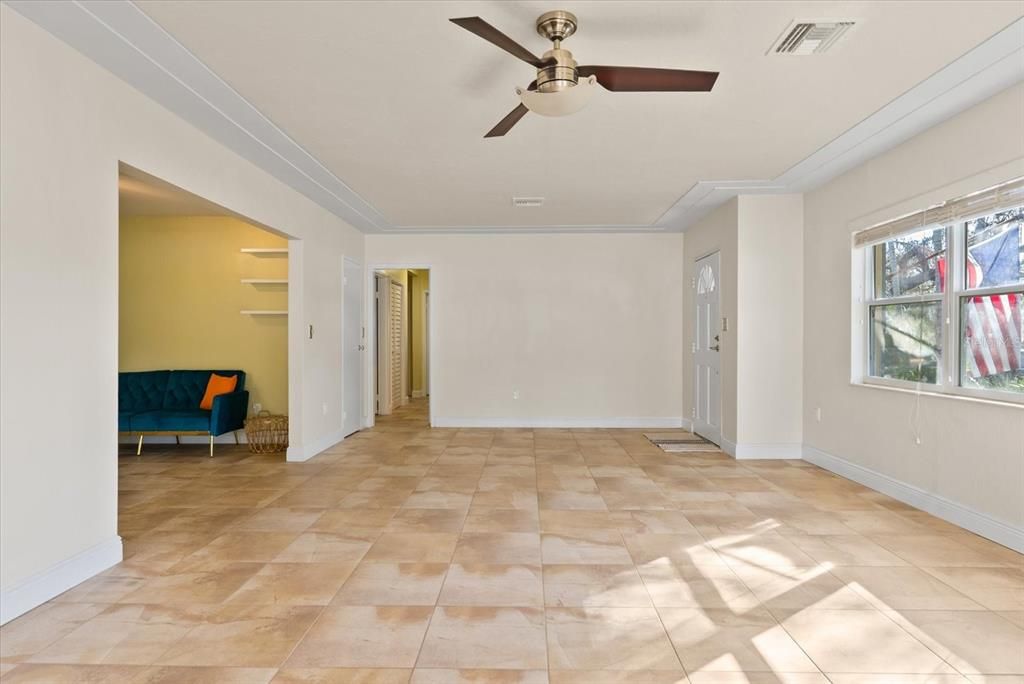 For Sale: $599,000 (3 beds, 2 baths, 1916 Square Feet)