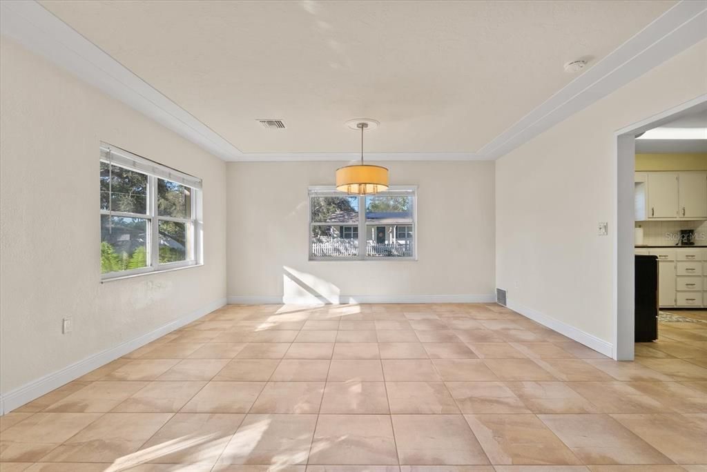 For Sale: $599,000 (3 beds, 2 baths, 1916 Square Feet)