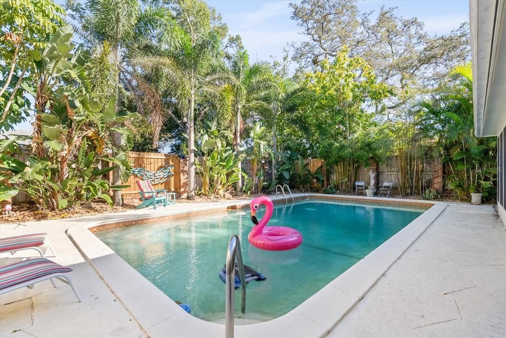 For Sale: $599,000 (3 beds, 2 baths, 1916 Square Feet)