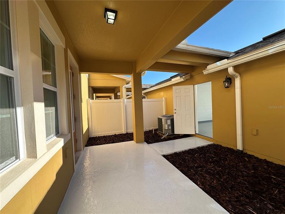 出租: $2,650 (4 贝兹, 3 浴室, 1853 平方英尺)