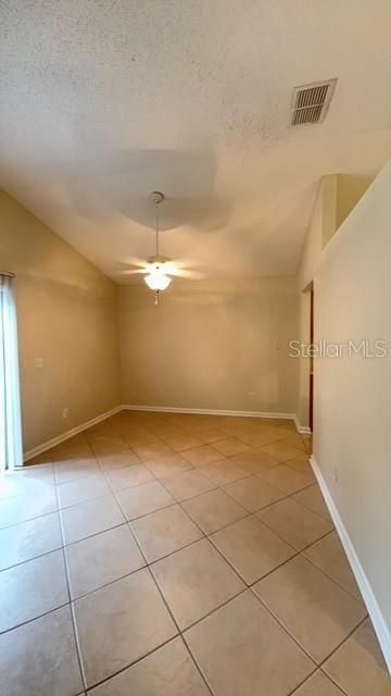 В аренду: $1,950 (3 спален, 2 ванн, 1542 Квадратных фут)