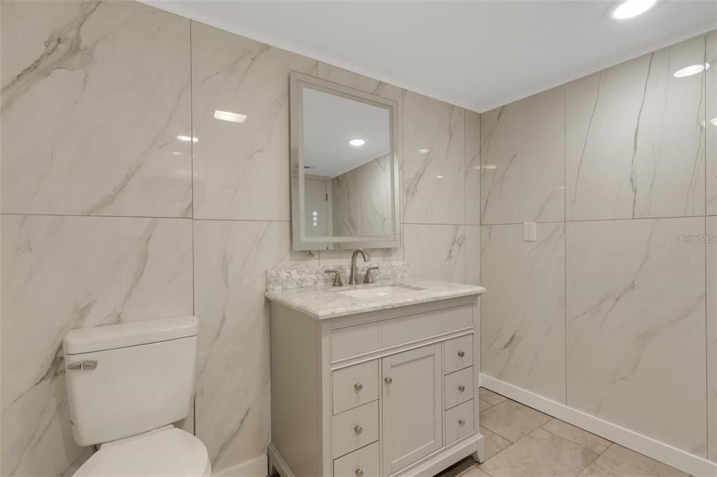 For Rent: $1,900 (2 beds, 2 baths, 1171 Square Feet)