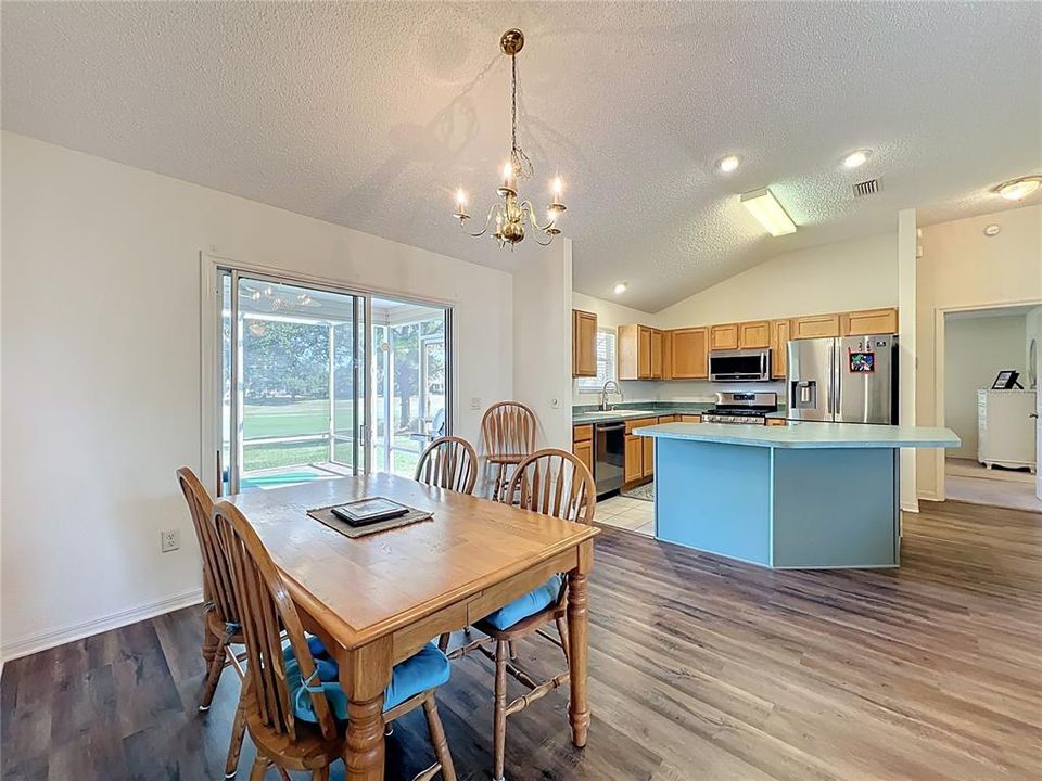 Active With Contract: $399,000 (3 beds, 2 baths, 1392 Square Feet)