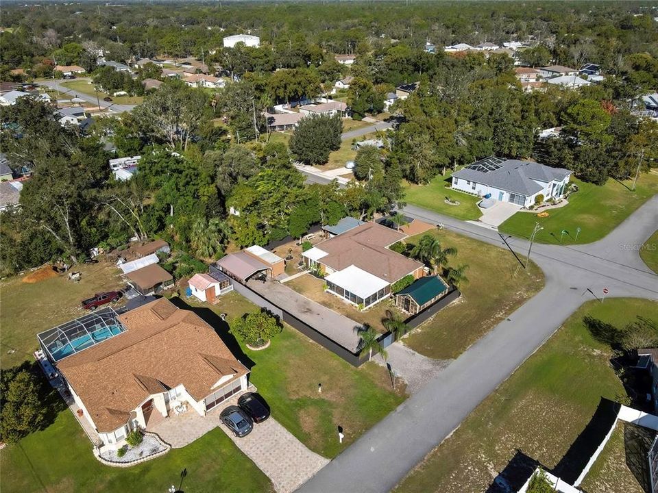 Active With Contract: $339,900 (2 beds, 2 baths, 1612 Square Feet)