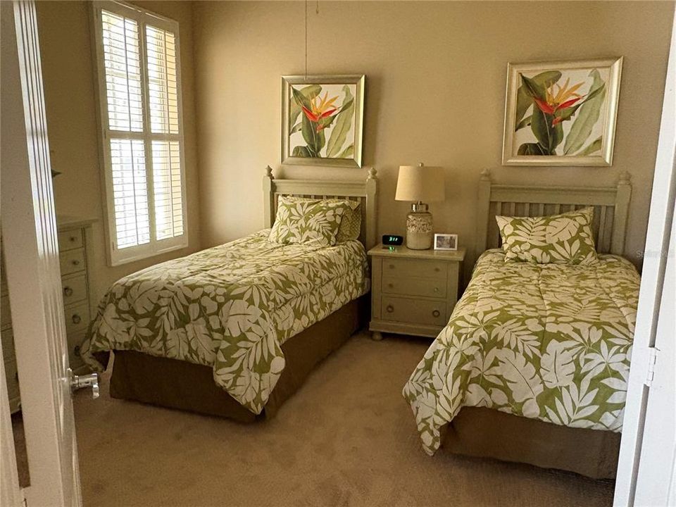 Active With Contract: $699,000 (3 beds, 2 baths, 2008 Square Feet)