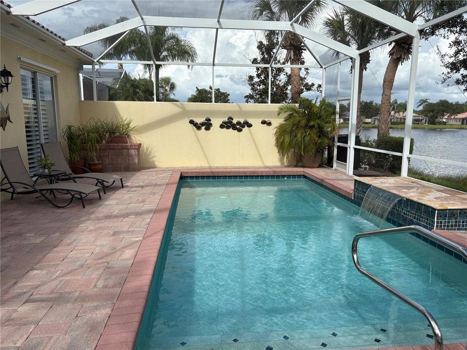 Active With Contract: $699,000 (3 beds, 2 baths, 2008 Square Feet)