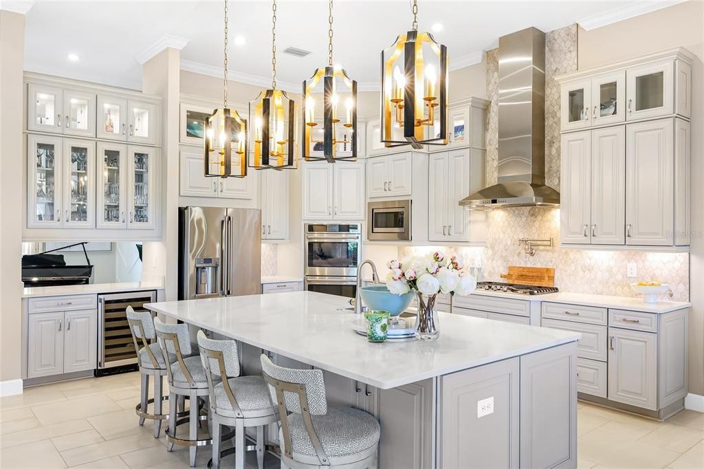 待售: $2,390,000 (4 贝兹, 4 浴室, 4541 平方英尺)