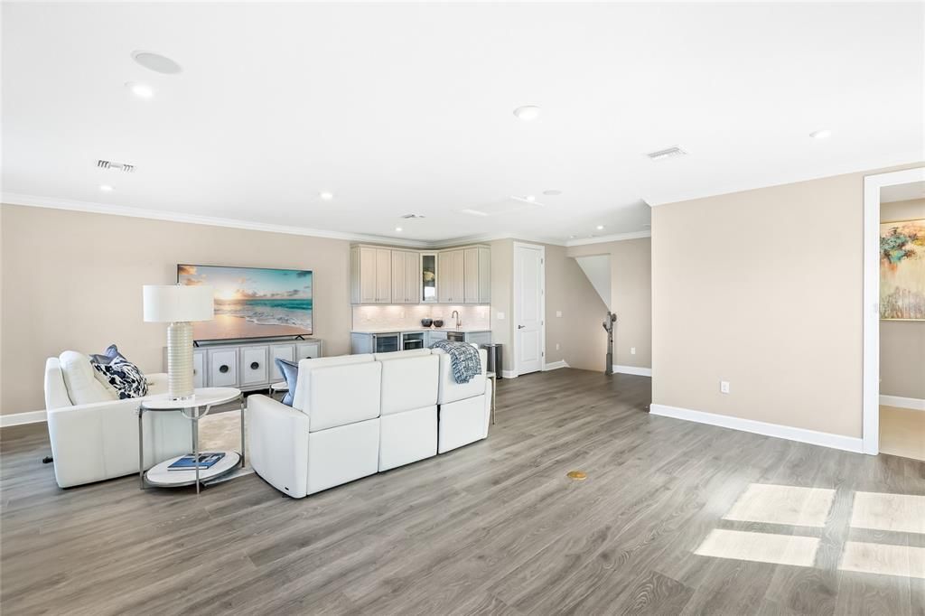 待售: $2,390,000 (4 贝兹, 4 浴室, 4541 平方英尺)