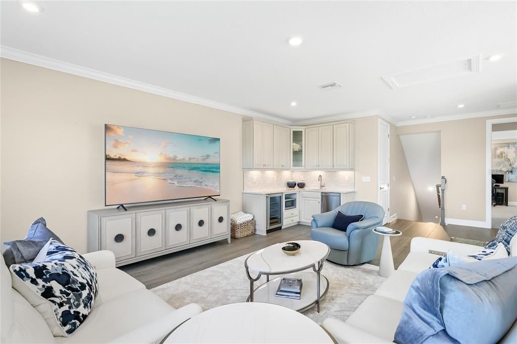 待售: $2,390,000 (4 贝兹, 4 浴室, 4541 平方英尺)