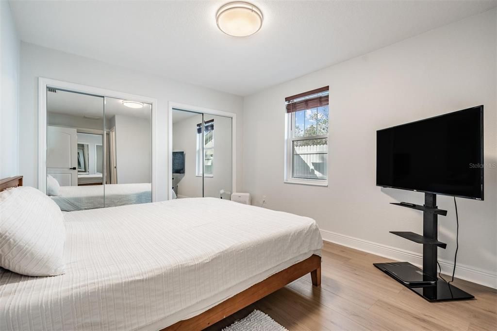 На продажу: $278,000 (3 спален, 2 ванн, 1041 Квадратных фут)