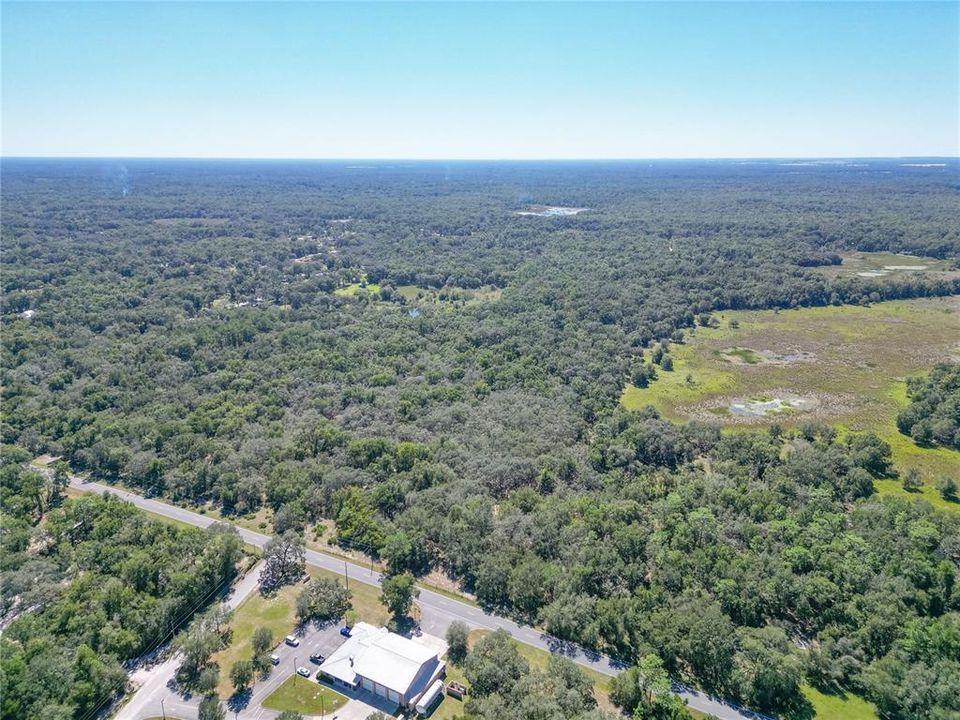 待售: $2,999,999 (320.08 acres)