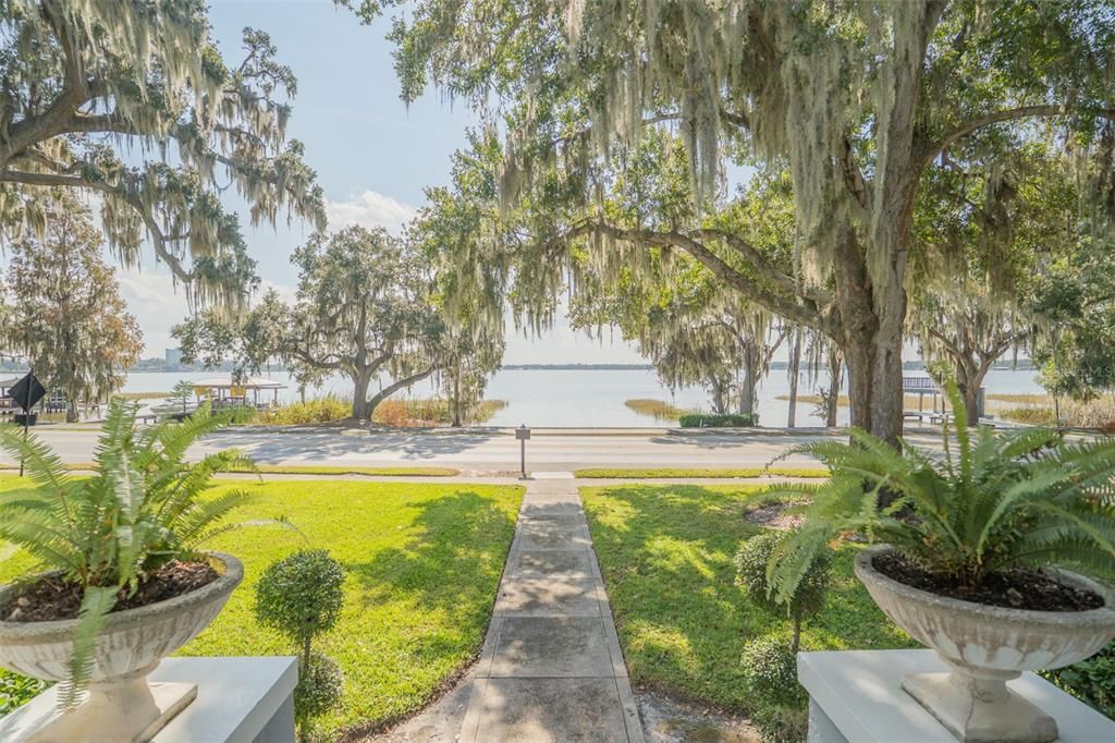 For Sale: $649,900 (3 beds, 2 baths, 2958 Square Feet)