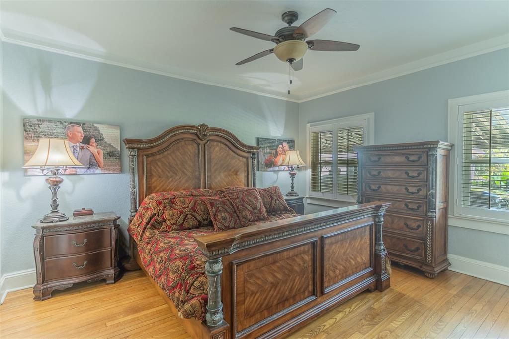 For Sale: $649,900 (3 beds, 2 baths, 2958 Square Feet)