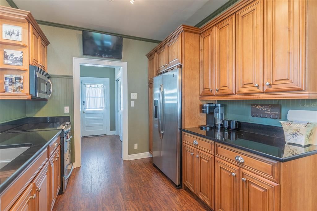 For Sale: $649,900 (3 beds, 2 baths, 2958 Square Feet)