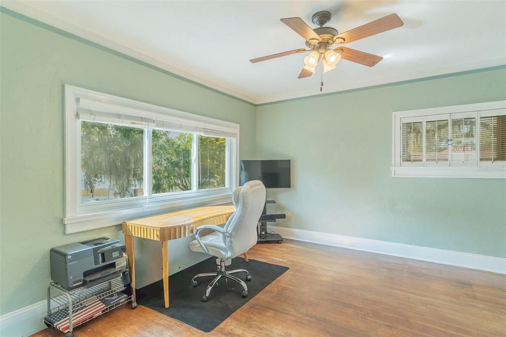 For Sale: $649,900 (3 beds, 2 baths, 2958 Square Feet)