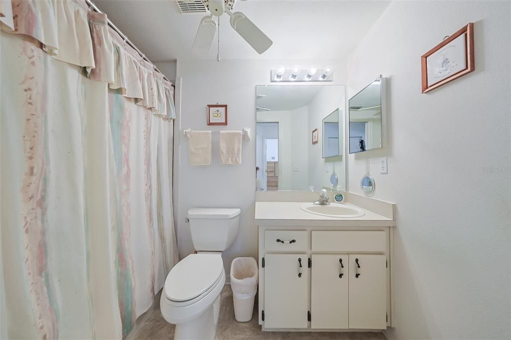 待售: $333,000 (2 贝兹, 2 浴室, 1678 平方英尺)