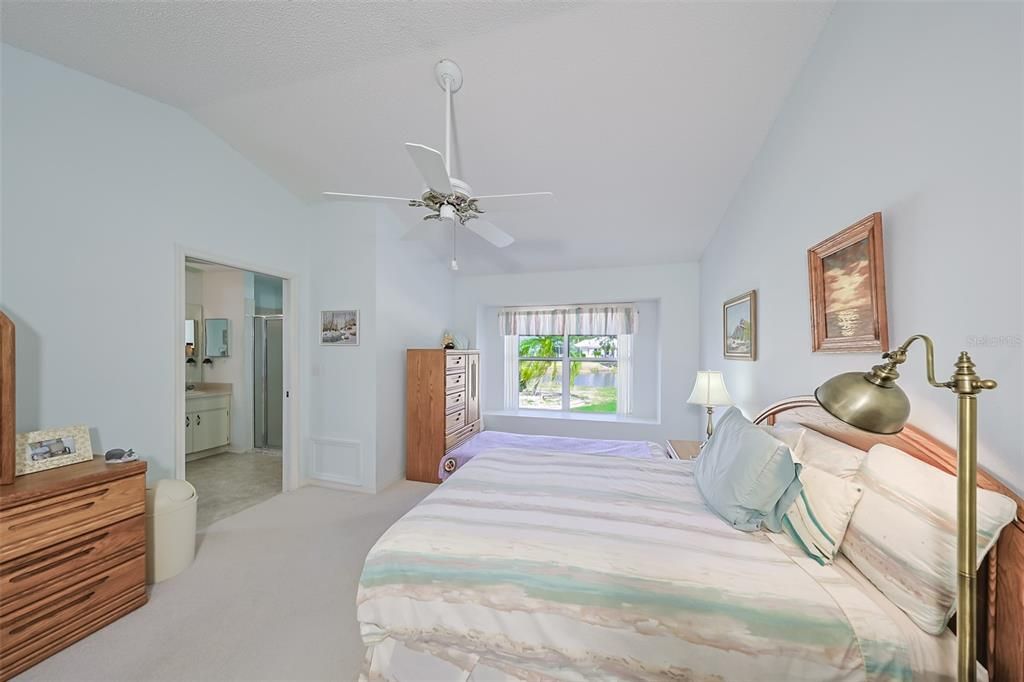 待售: $333,000 (2 贝兹, 2 浴室, 1678 平方英尺)