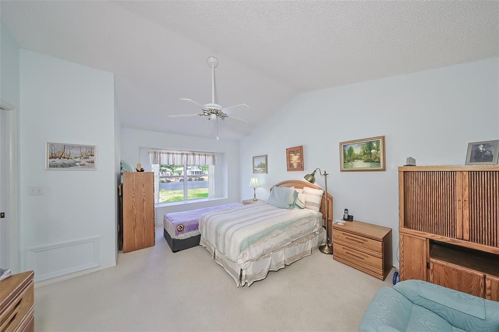 待售: $333,000 (2 贝兹, 2 浴室, 1678 平方英尺)