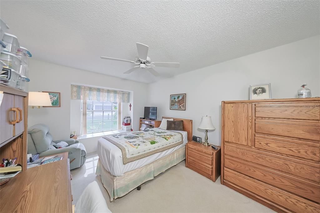 待售: $333,000 (2 贝兹, 2 浴室, 1678 平方英尺)