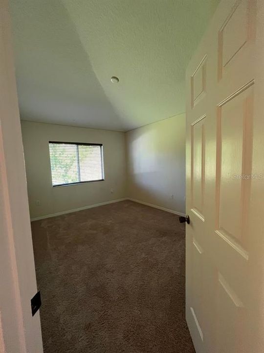 For Rent: $2,650 (4 beds, 2 baths, 2917 Square Feet)