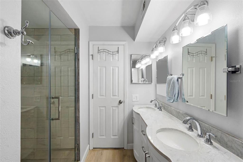 En Venta: $263,500 (2 camas, 2 baños, 1002 Pies cuadrados)