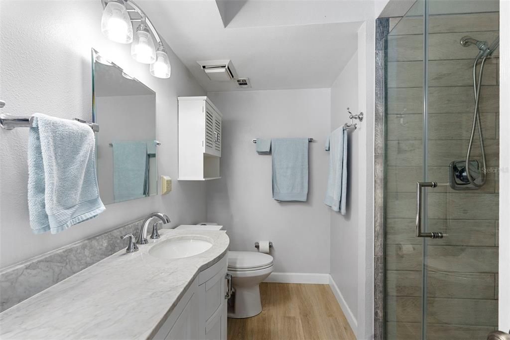 En Venta: $263,500 (2 camas, 2 baños, 1002 Pies cuadrados)