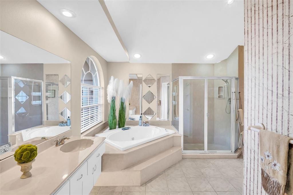 For Sale: $699,900 (3 beds, 2 baths, 2137 Square Feet)