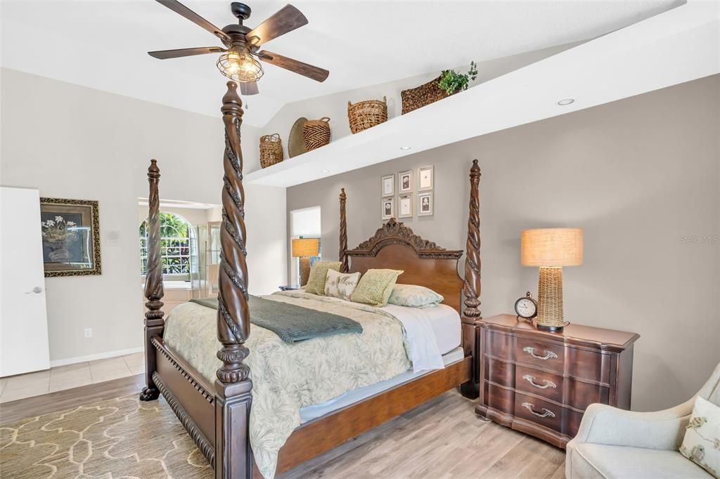 For Sale: $699,900 (3 beds, 2 baths, 2137 Square Feet)