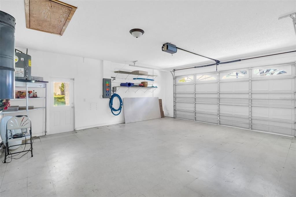 For Sale: $699,900 (3 beds, 2 baths, 2137 Square Feet)