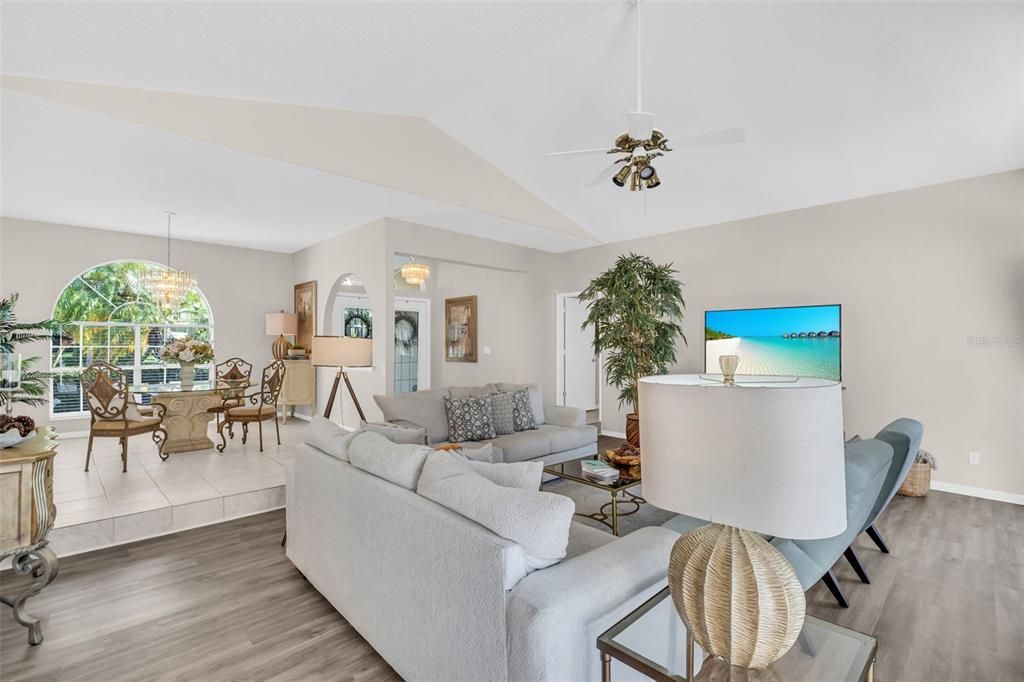 For Sale: $699,900 (3 beds, 2 baths, 2137 Square Feet)