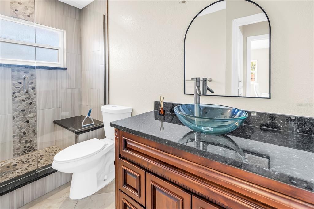 For Sale: $420,000 (2 beds, 2 baths, 1090 Square Feet)