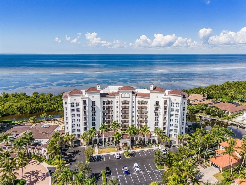 На продажу: $499,000 (3 спален, 2 ванн, 1825 Квадратных фут)