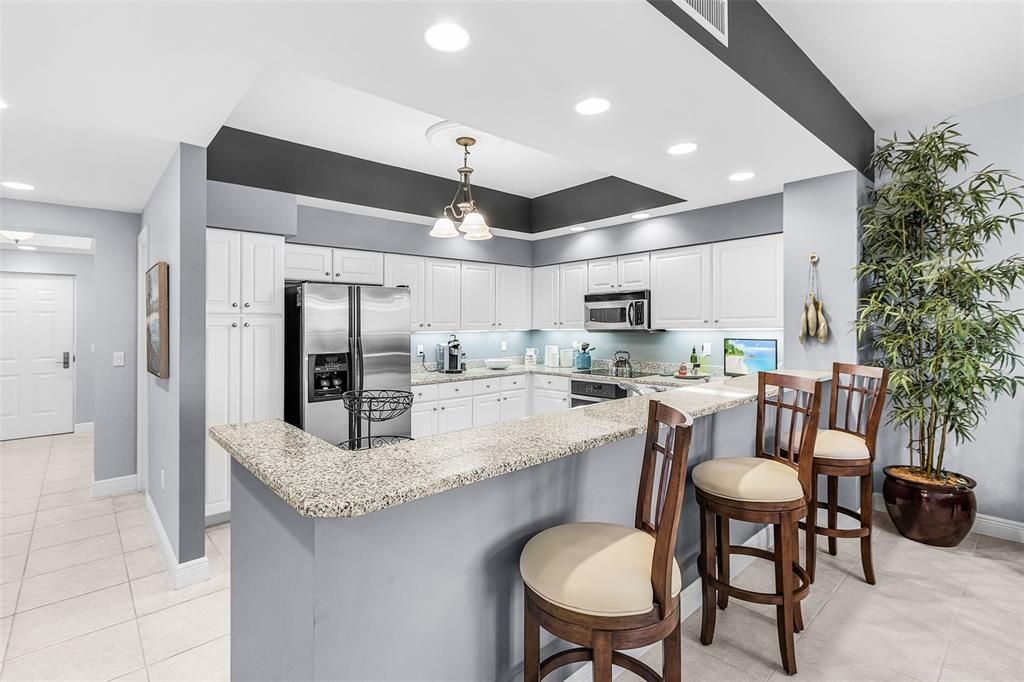 На продажу: $499,000 (3 спален, 2 ванн, 1825 Квадратных фут)