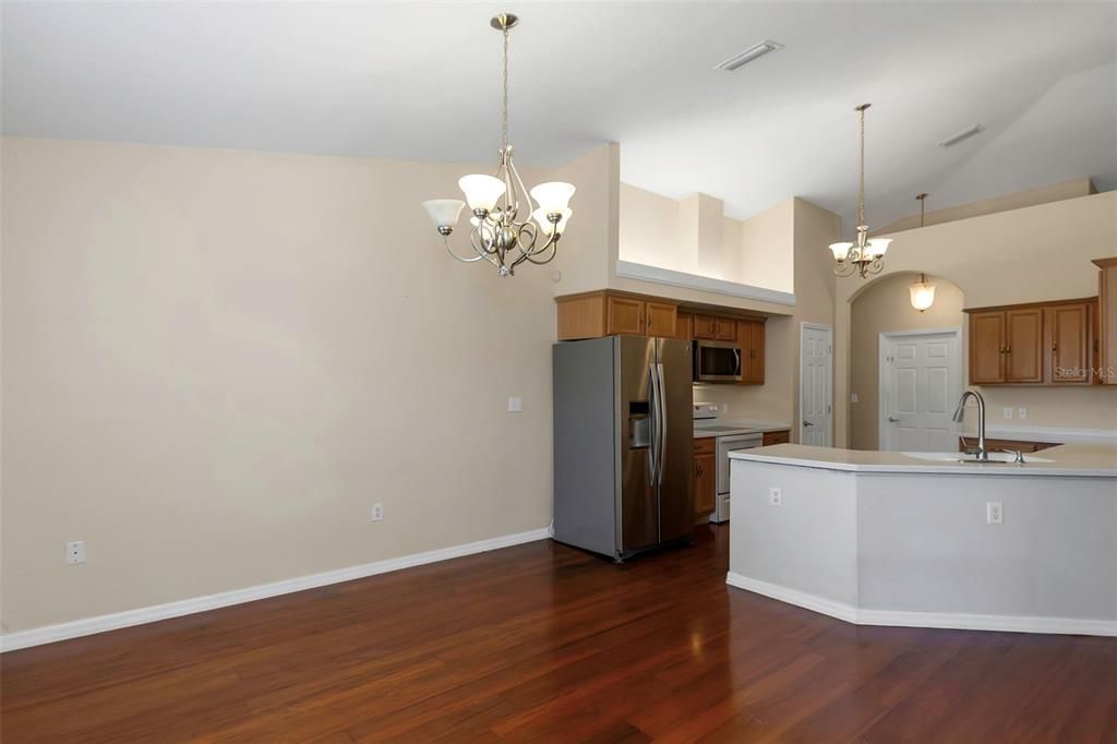 Active With Contract: $518,000 (3 beds, 2 baths, 2254 Square Feet)