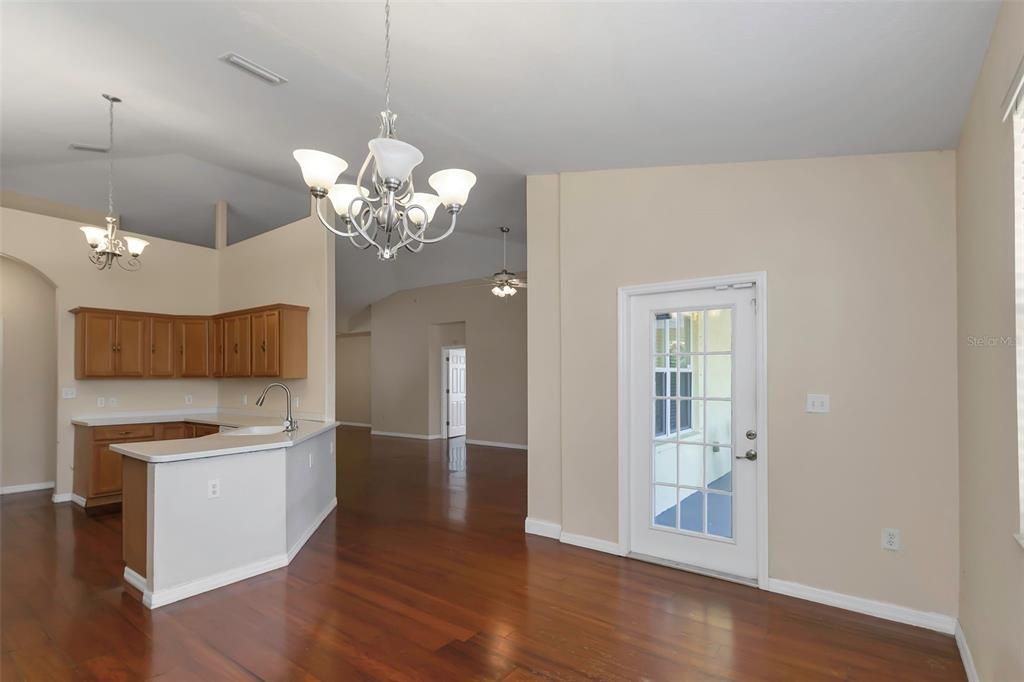 Active With Contract: $518,000 (3 beds, 2 baths, 2254 Square Feet)