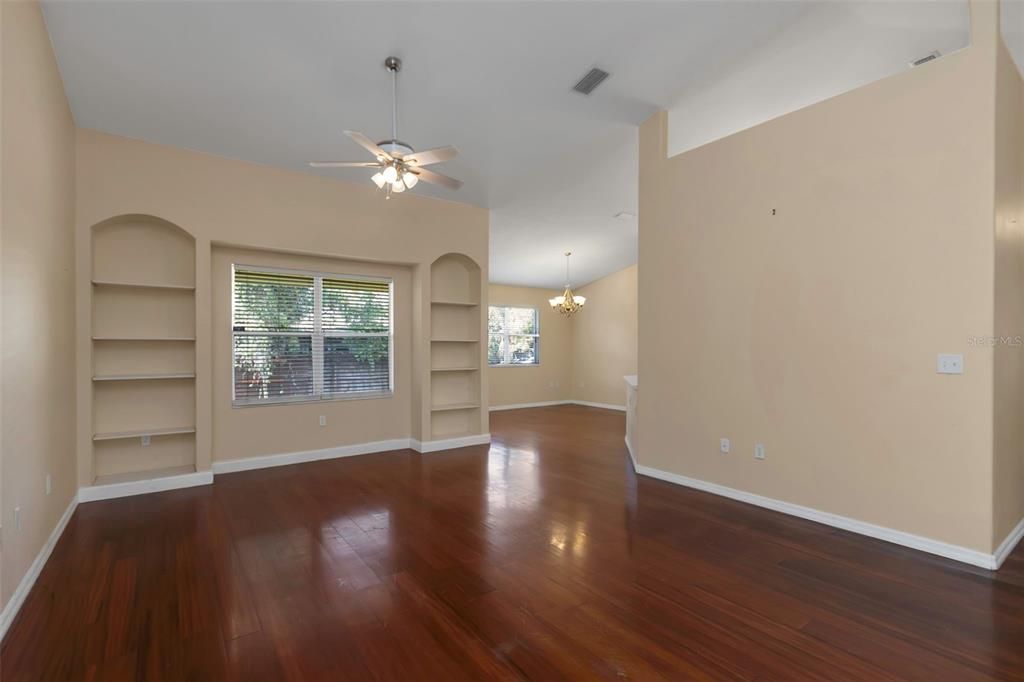 Active With Contract: $518,000 (3 beds, 2 baths, 2254 Square Feet)