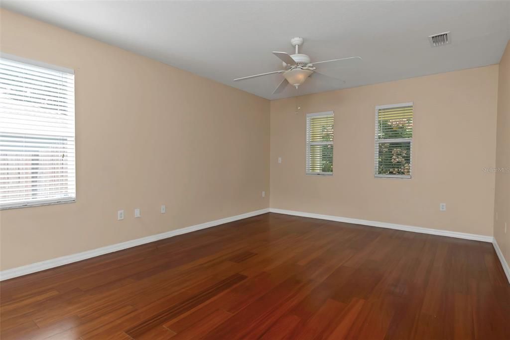 Active With Contract: $518,000 (3 beds, 2 baths, 2254 Square Feet)