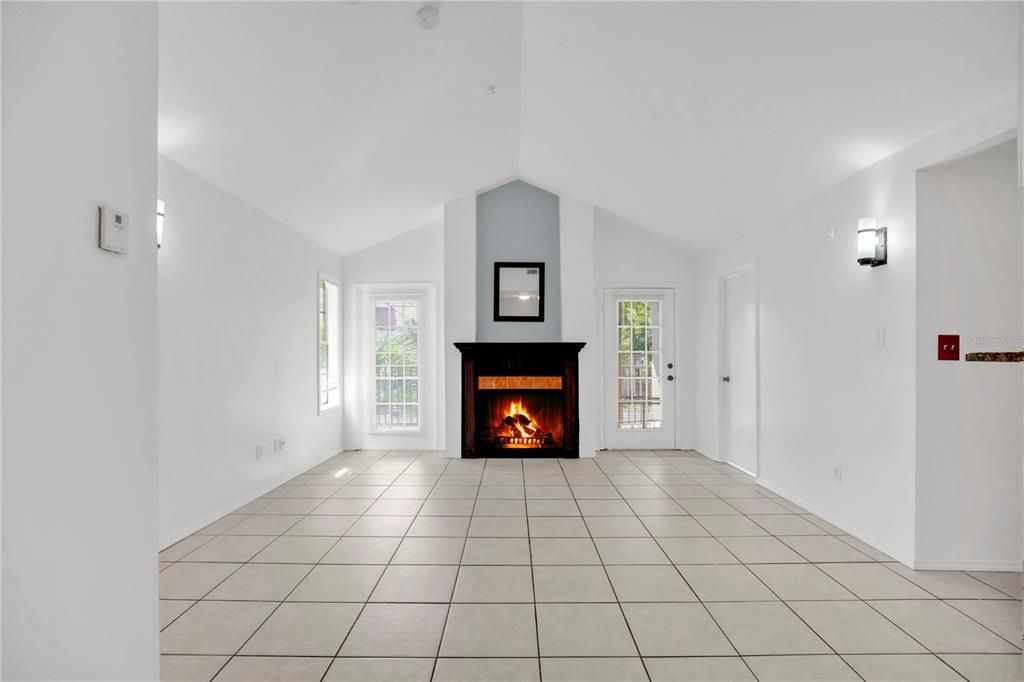 For Sale: $165,000 (2 beds, 2 baths, 1062 Square Feet)