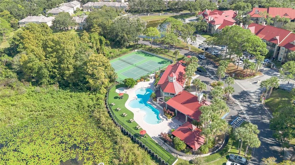 For Sale: $165,000 (2 beds, 2 baths, 1062 Square Feet)