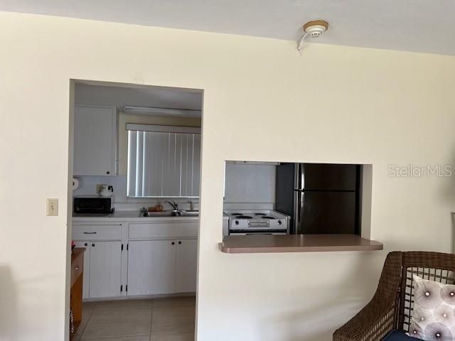 待售: $144,900 (2 贝兹, 2 浴室, 964 平方英尺)