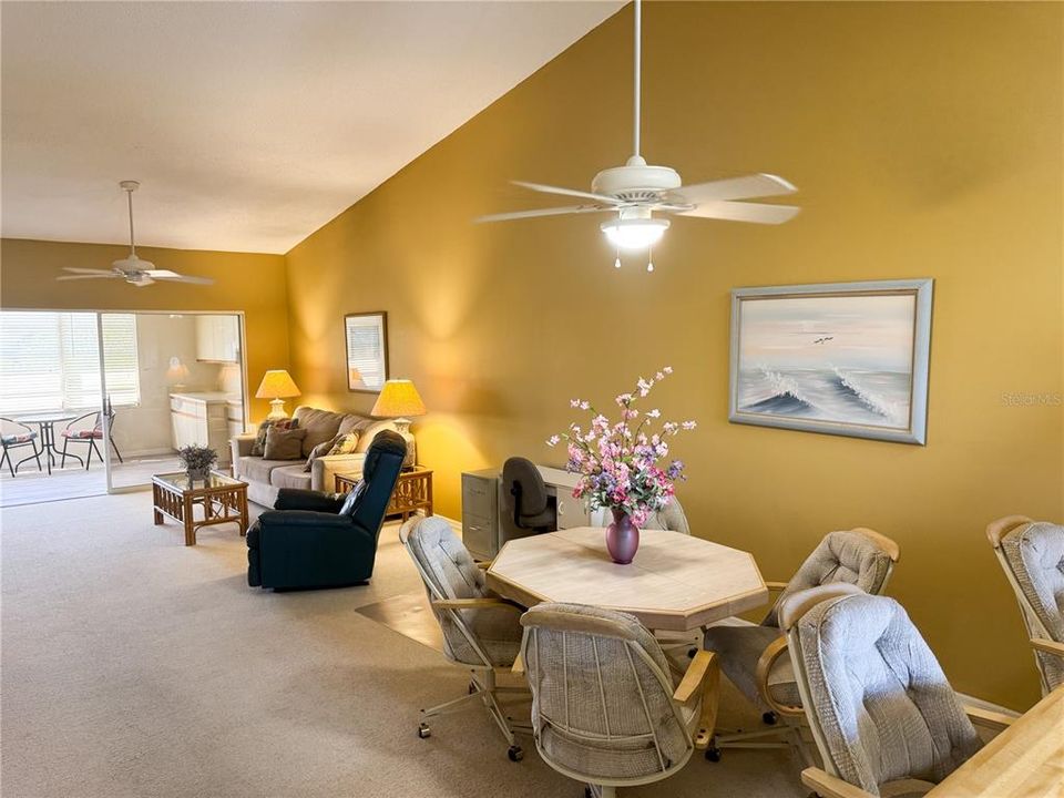 For Sale: $190,000 (2 beds, 2 baths, 1512 Square Feet)