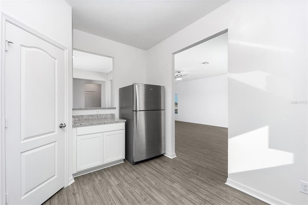 For Sale: $442,900 (4 beds, 2 baths, 2278 Square Feet)