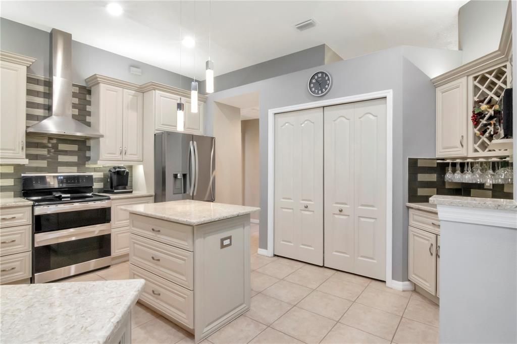 For Sale: $725,000 (4 beds, 3 baths, 3240 Square Feet)